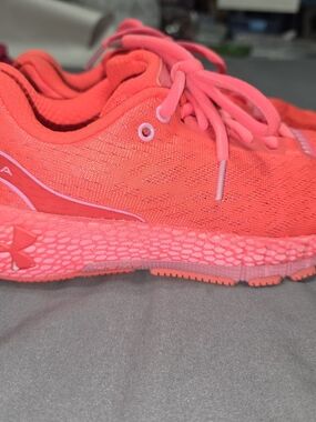 Under Armour Women’s Coral Pink Running Shoes
